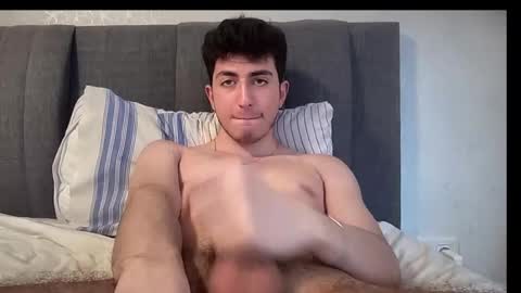 LunaPica online show from February 5, 2025, 1:44 pm