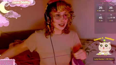 Snapshot of lunaoddity chatting on April 28, 2026, 9:31 pm Luna online show from April 28, 2026, 9:31 pm