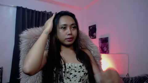 Snapshot of lunapinay chatting on April 10, 2026, 3:50 pm Luna online show from April 10, 2026, 3:50 pm