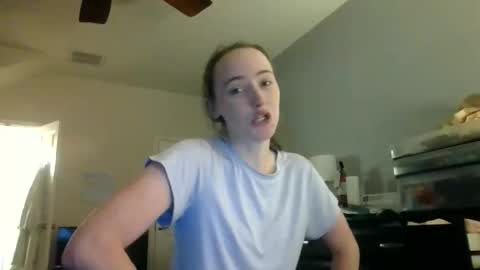 lunapixie2020 online show from May 12, 2026, 12:52 am