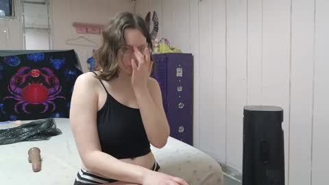 lunaquinn45 online show from January 1, 2025, 11:18 pm