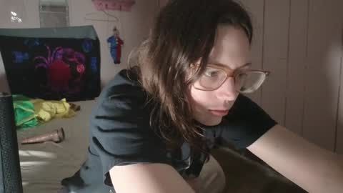 lunaquinn45 online show from February 5, 2025, 12:10 am