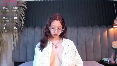 lunar_lustx online show from June 30, 2026, 8:10 pm
