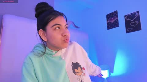  ..    .. online show from December 9, 2024, 12:51 pm