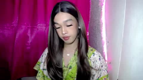 Snapshot of lunarmaxxx chatting on August 3, 2026, 9:04 am max online show from August 3, 2026, 9:04 am