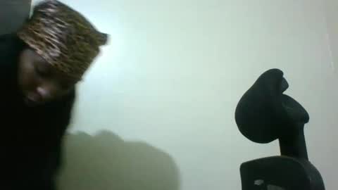 LunaShow1 online show from December 20, 2025, 6:15 pm