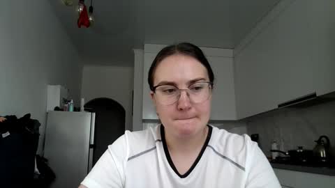 lunavelvet3 online show from October 29, 2025, 1:13 pm