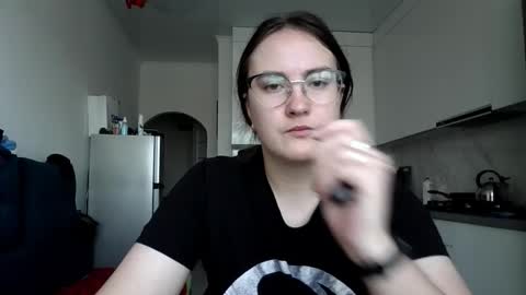 lunavelvet3 online show from November 5, 2025, 11:32 am