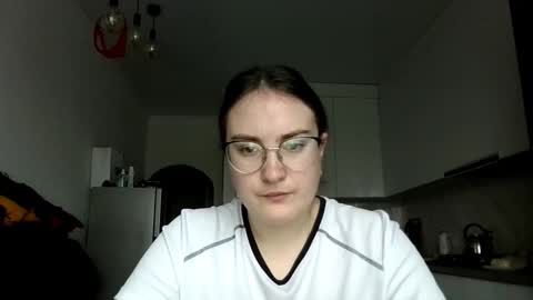 lunavelvet3 online show from December 3, 2025, 11:52 am