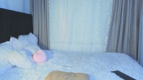 lunavelvet7 online show from February 24, 2026, 5:22 pm