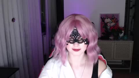 Snapshot of lunaxcherry chatting on February 18, 2026, 5:42 pm LunaXcherry online show from February 18, 2026, 5:42 pm