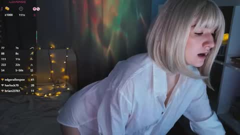 Snapshot of lunaxloverx chatting on November 19, 2025, 11:43 am LunaXLoverx online show from November 19, 2025, 11:43 am