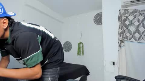 lunay_bigcock420 online show from October 31, 2025, 11:55 am