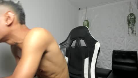 lunay_bigcock420 online show from February 28, 2026, 2:07 pm