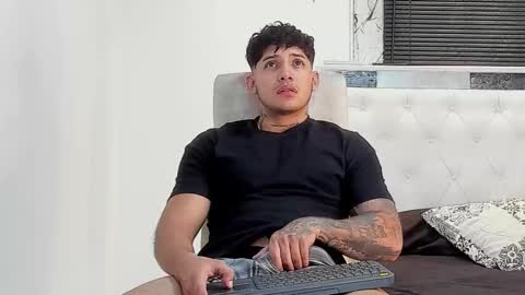 Lunay online show from January 10, 2026, 1:07 am