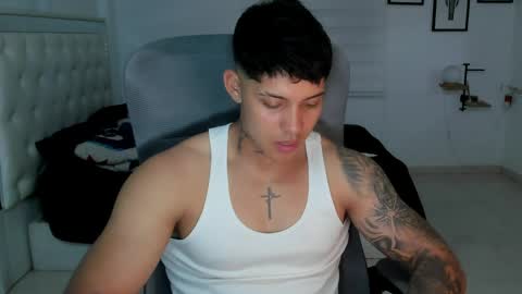 Snapshot of lunay_xtreemboy chatting on May 14, 2026, 12:06 am Lunay online show from May 14, 2026, 12:06 am