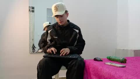 lunaydream online show from July 20, 2026, 11:34 am