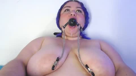 L U N I T A  online show from December 14, 2024, 9:07 am