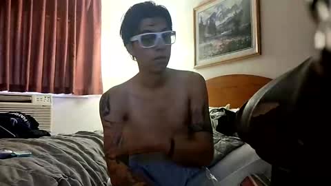 Snapshot of lunn10mcl chatting on November 21, 2025, 11:36 pm lunn10mcl online show from November 21, 2025, 11:36 pm