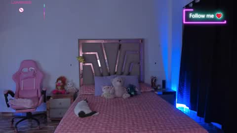 LUNA ROSE online show from February 18, 2026, 3:46 am