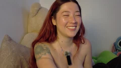 Luna online show from December 19, 2025, 1:45 am