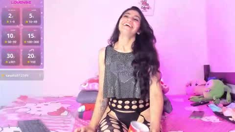 Snapshot of lunnalust chatting on December 4, 2025, 1:48 am lunnalust online show from December 4, 2025, 1:48 am