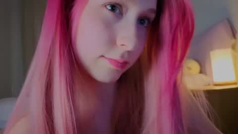 lunoria online show from July 30, 2026, 9:03 pm