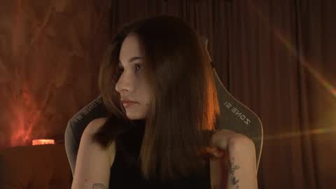 Amelia online show from April 21, 2026, 8:34 pm