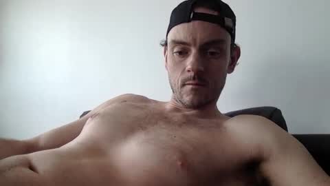 Snapshot of lupine_666 chatting on March 9, 2025, 1:37 pm Lupine online show from March 9, 2025, 1:37 pm