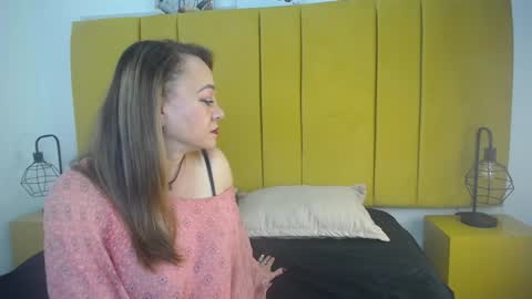 Snapshot of lupita223 chatting on January 3, 2025, 12:41 pm Lupita223 online show from January 3, 2025, 12:41 pm