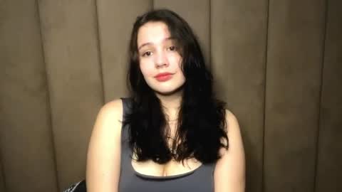 Lora online show from April 9, 2026, 11:15 am