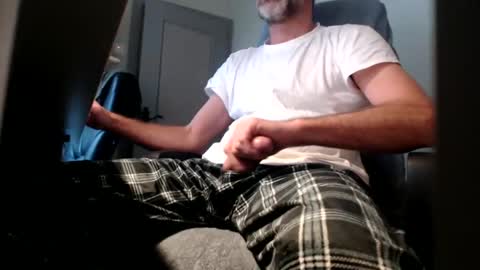 lure4beef online show from December 7, 2024, 10:45 am