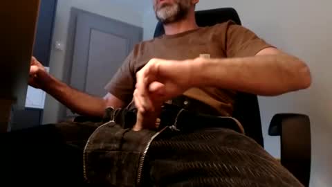 lure4beef online show from February 8, 2025, 4:04 pm