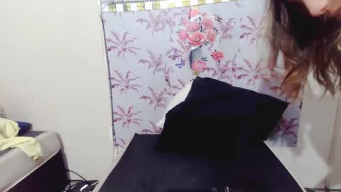 Snapshot of luscious_lexy chatting on July 8, 2026, 4:39 am luscious_lexy online show from July 8, 2026, 4:39 am