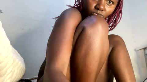 Snapshot of luscious_nita chatting on April 22, 2026, 12:28 pm Luscious nita online show from April 22, 2026, 12:28 pm