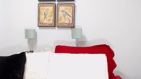 lusciousboobzz online show from April 19, 2026, 9:08 am