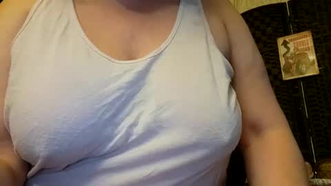 Snapshot of lusciouslibra82 chatting on December 5, 2024, 10:01 am .Clarissa. Follow me on Instagram   miss buns  online show from December 5, 2024, 10:01 am