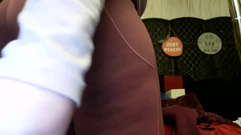 Snapshot of lusciouslibra82 chatting on February 26, 2025, 8:59 am .Clarissa. Follow me on Instagram   miss buns  online show from February 26, 2025, 8:59 am