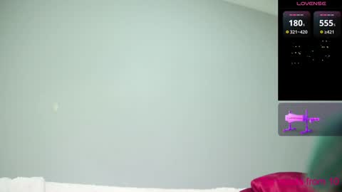 Snapshot of lusciouslipsxx chatting on January 5, 2025, 9:59 am lusciouslipsxx online show from January 5, 2025, 9:59 am