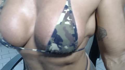 Snapshot of lusexyhot chatting on April 10, 2026, 1:44 am lusexyhot online show from April 10, 2026, 1:44 am