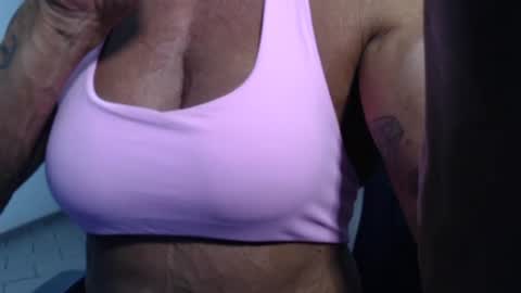 Snapshot of lusexyhot chatting on July 23, 2026, 5:27 am lusexyhot online show from July 23, 2026, 5:27 am
