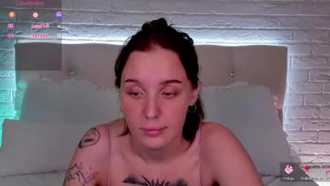 your sweet Liana online show from March 12, 2026, 4:51 am