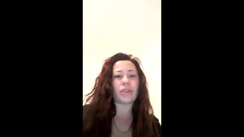 lussy_ale online show from April 18, 2026, 9:26 pm