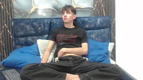 lust_demian online show from March 12, 2026, 12:00 pm