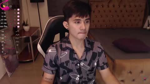 Snapshot of lustdesirex19 chatting on January 15, 2025, 12:58 pm David online show from January 15, 2025, 12:58 pm