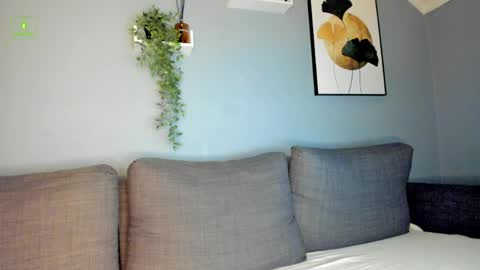 Snapshot of lustfulcurvylady chatting on April 17, 2026, 5:21 am Stephany Richards online show from April 17, 2026, 5:21 am