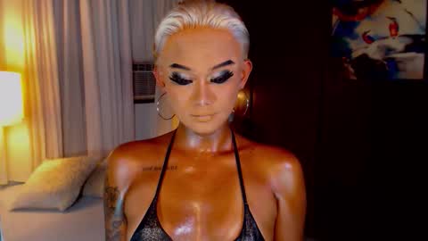 Snapshot of lustfulltrans chatting on May 23, 2026, 7:24 am AdriannaFowks online show from May 23, 2026, 7:24 am