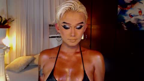 AdriannaFowks online show from July 17, 2026, 3:46 am