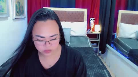 Trina online show from February 23, 2025, 5:01 am