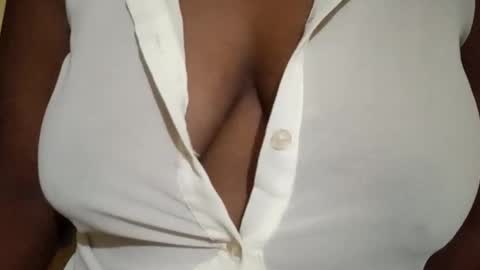 Nessy online show from October 29, 2025, 12:18 pm